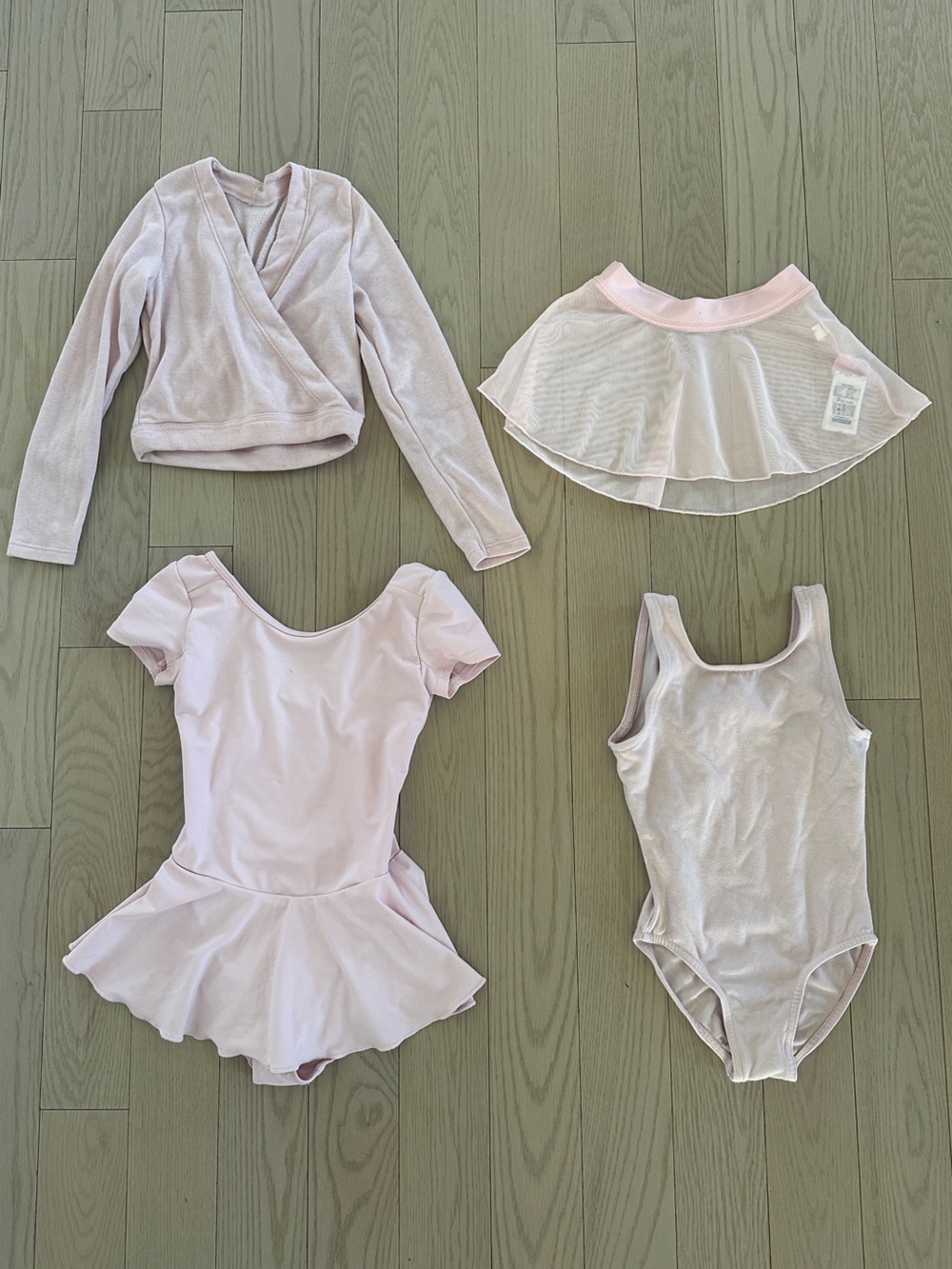 🩰Girls' size 6x Ballet Dancewear Set - Light Pink